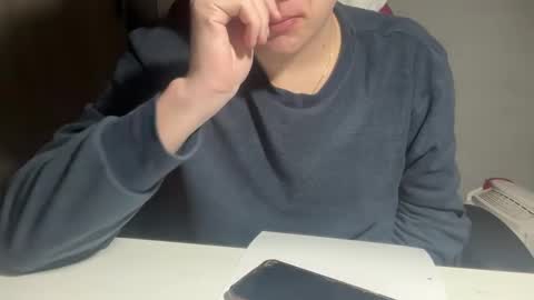 pablofdez69 online show from March 3, 9:44 pm