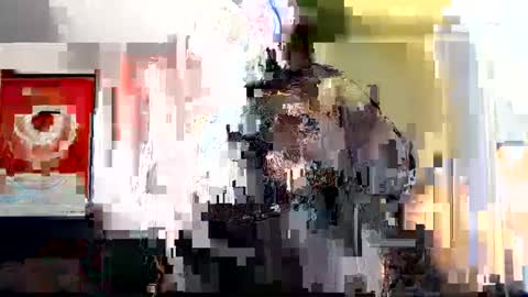 Page 3 online show from October 6, 9:21 pm