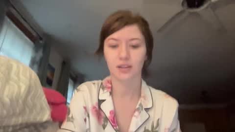 paisleysnowxo online show from October 30, 8:20 pm