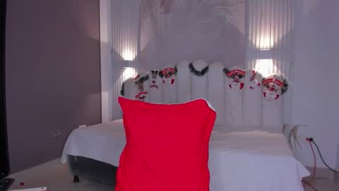 pamela online show from December 22, 6:58 pm