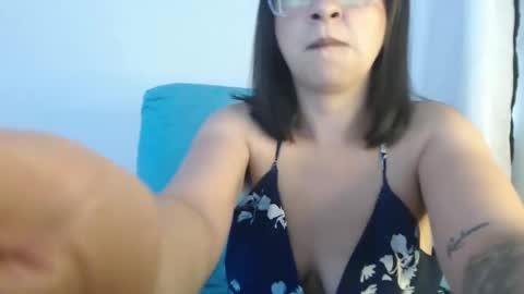 Carolinesworldx online show from January 19, 8:51 pm