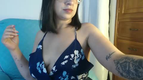 Carolinesworldx online show from January 20, 3:37 am