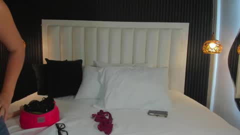 Pandoramiller online show from March 16, 5:06 pm