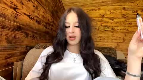 Sophie online show from June 17, 7:35 am