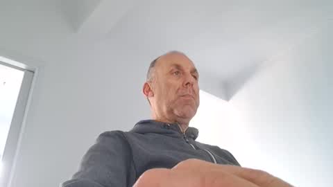 pansak1973 online show from January 17, 12:47 pm