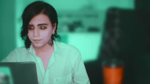 In bio online show from April 10, 6:12 pm