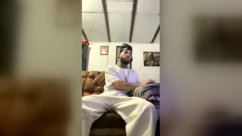 panthers_room online show from April 12, 11:36 am