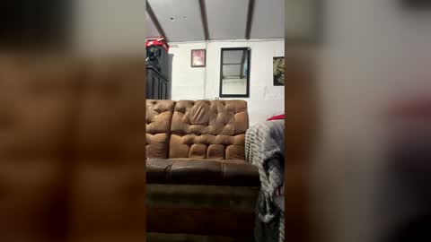 panthers_room online show from March 21, 7:58 am