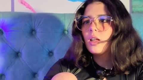 Paola Lyon online show from March 11, 7:28 pm