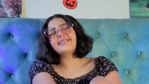 Paola Lyon online show from November 11, 5:26 pm