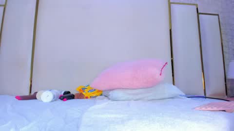 Paola  online show from April 13, 10:08 am