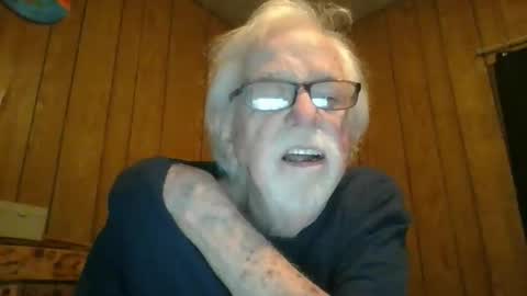 papajb70 online show from February 2, 3:04 am