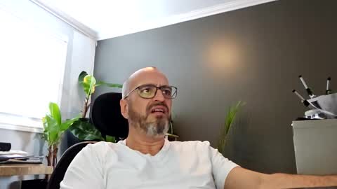 Papi online show from January 7, 6:56 pm
