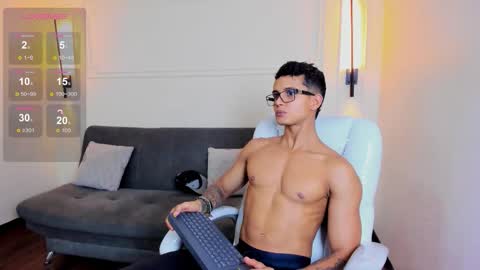 Ryan And Casper online show from November 12, 9:50 pm