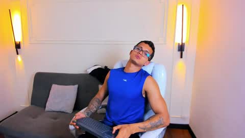 Ryan And Casper online show from April 8, 8:23 pm