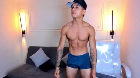 Ryan And Casper online show from October 2, 12:20 am