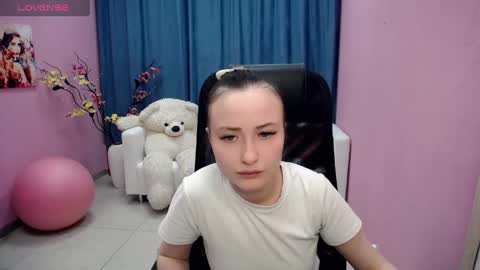 Louise online show from February 10, 9:47 am