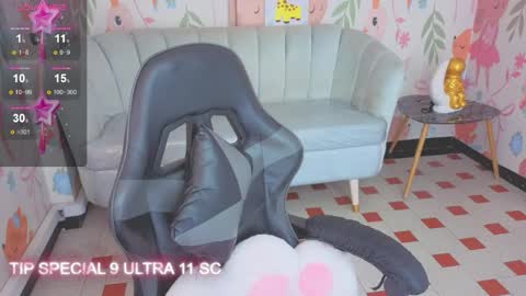 PARIS  online show from March 31, 3:29 am