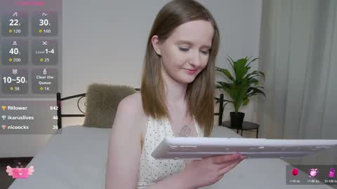 parisvex online show from May 21, 3:18 pm