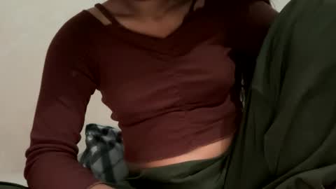 parneetu_642 online show from February 3, 2:53 am