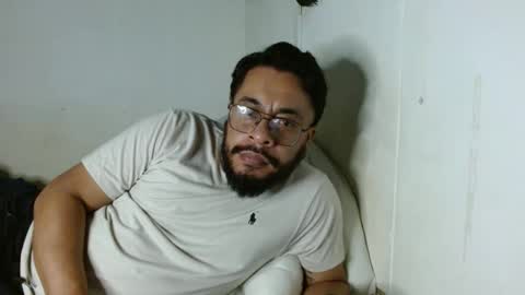 Snapshot of partisano77 chatting on December 27, 3:53 am Partisano77 online show from December 27, 3:53 am