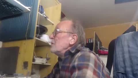 pascal88881 online show from December 9, 8:44 pm
