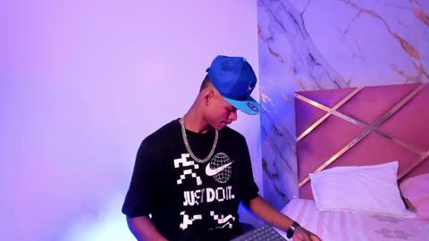 passion_black_ online show from April 13, 6:45 pm