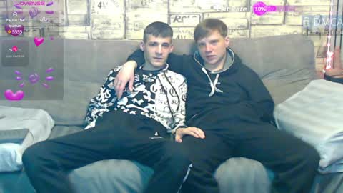 Max tall dark-haired guy with tattoos and Phil blond-haired online show from March 31, 1:50 am