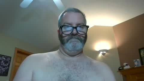 passporttraveler1 online show from December 5, 2:58 am