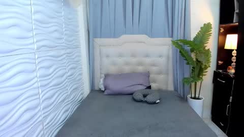 Snapshot of patricia_miller08 chatting on September 22, 5:00 am patricia_miller08 online show from September 22, 5:00 am