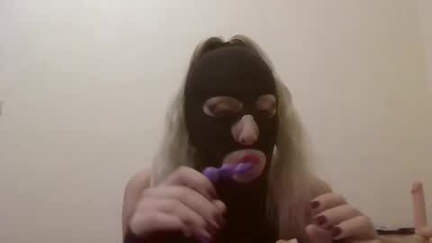 PATRICIA DOLL online show from October 18, 8:02 pm