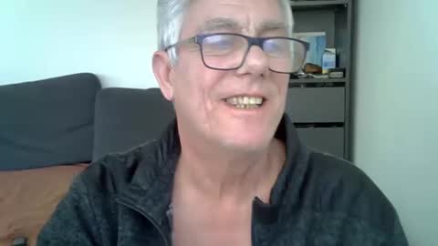 patrick5275 online show from January 27, 1:30 pm