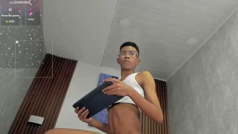 Patrick online show from April 8, 3:48 pm