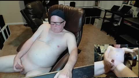 Snapshot of patrickstroking chatting on September 24, 12:17 am patrickstroking online show from September 24, 12:17 am