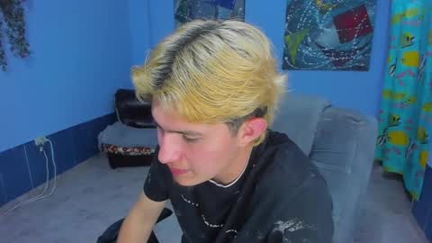 Snapshot of patrik027 chatting on September 22, 7:07 pm .... online show from September 22, 7:07 pm