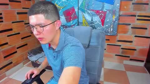 Snapshot of patrik027 chatting on March 3, 10:31 pm .... online show from March 3, 10:31 pm