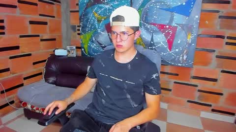 Snapshot of patrik027 chatting on January 22, 7:13 pm .... online show from January 22, 7:13 pm