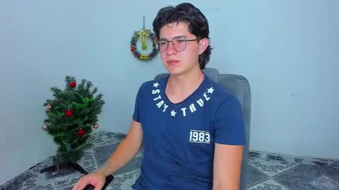 Snapshot of patrik027 chatting on December 28, 7:11 pm .... online show from December 28, 7:11 pm