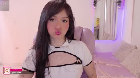 Sofa online show from December 19, 7:42 pm