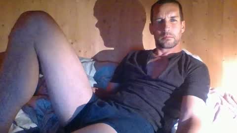 Snapshot of paueriwan chatting on September 13, 7:49 pm paueriwan online show from September 13, 7:49 pm