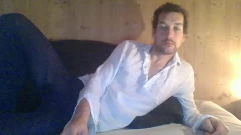 paueriwan online show from December 1, 8:01 am