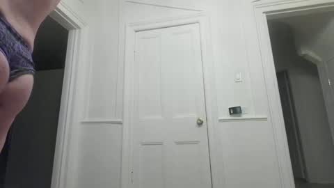 shy online show from December 7, 10:06 am