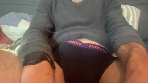 paul93k1 online show from March 28, 7:54 am