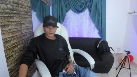 Paul online show from November 19, 2:44 am