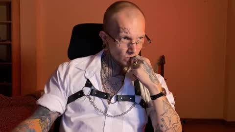 Paul online show from January 8, 1:28 pm