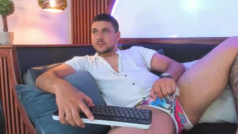 Paul Rivera online show from February 19, 10:53 pm