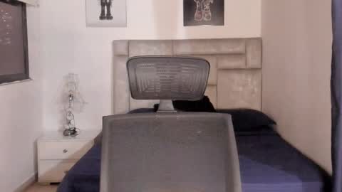 PAUL ROGER online show from November 17, 12:57 am