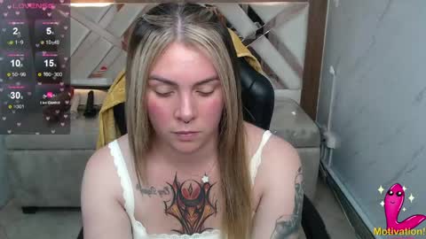 Paula online show from May 22, 1:40 pm