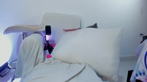 Snapshot of paula_perez07 chatting on March 7, 8:13 am Paula perez - online show from March 7, 8:13 am