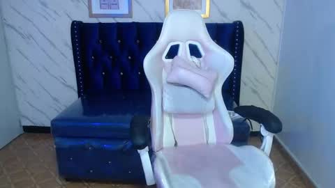 Live 800am 200pm COLOMBIAN HOUR online show from February 14, 4:31 pm